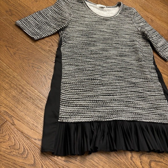 Clu + Willoughby tunic - Picture 5 of 9